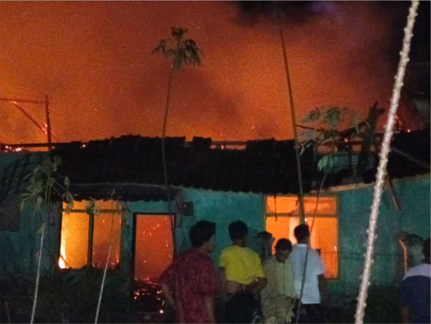 Akibat Bakar Sampah Sembarangan, Tiga Rumah Terbakar di Leuwigoong